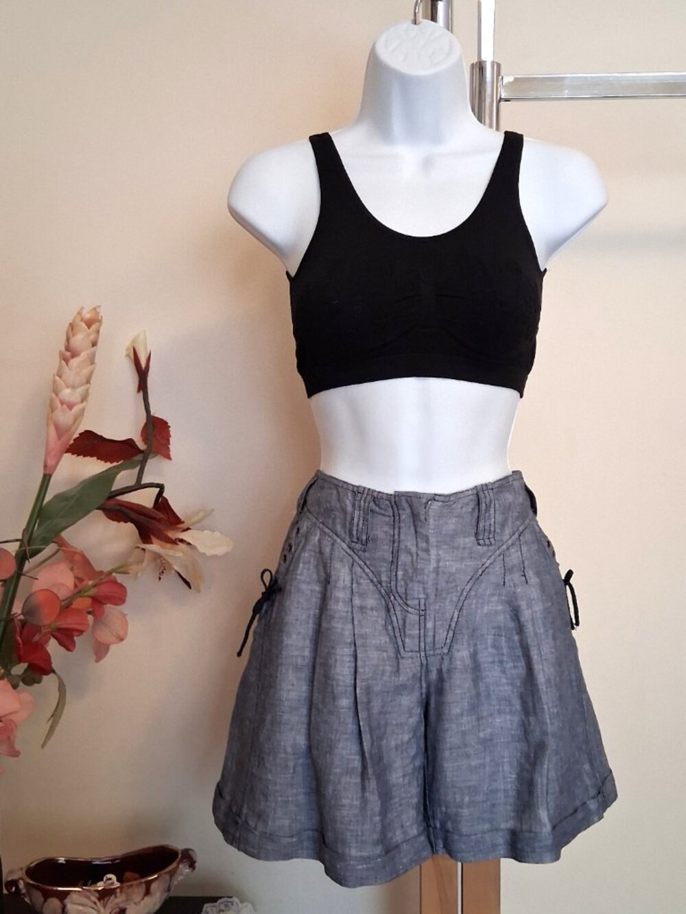 Gray High-Waist Linen-Blend Shorts - Picture 6 of 16